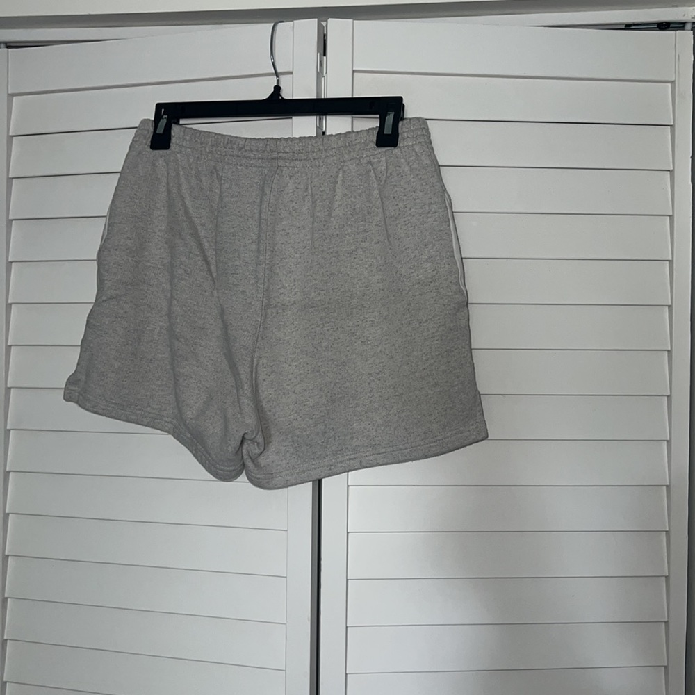 Brandy Melville - Picture 2 of 4